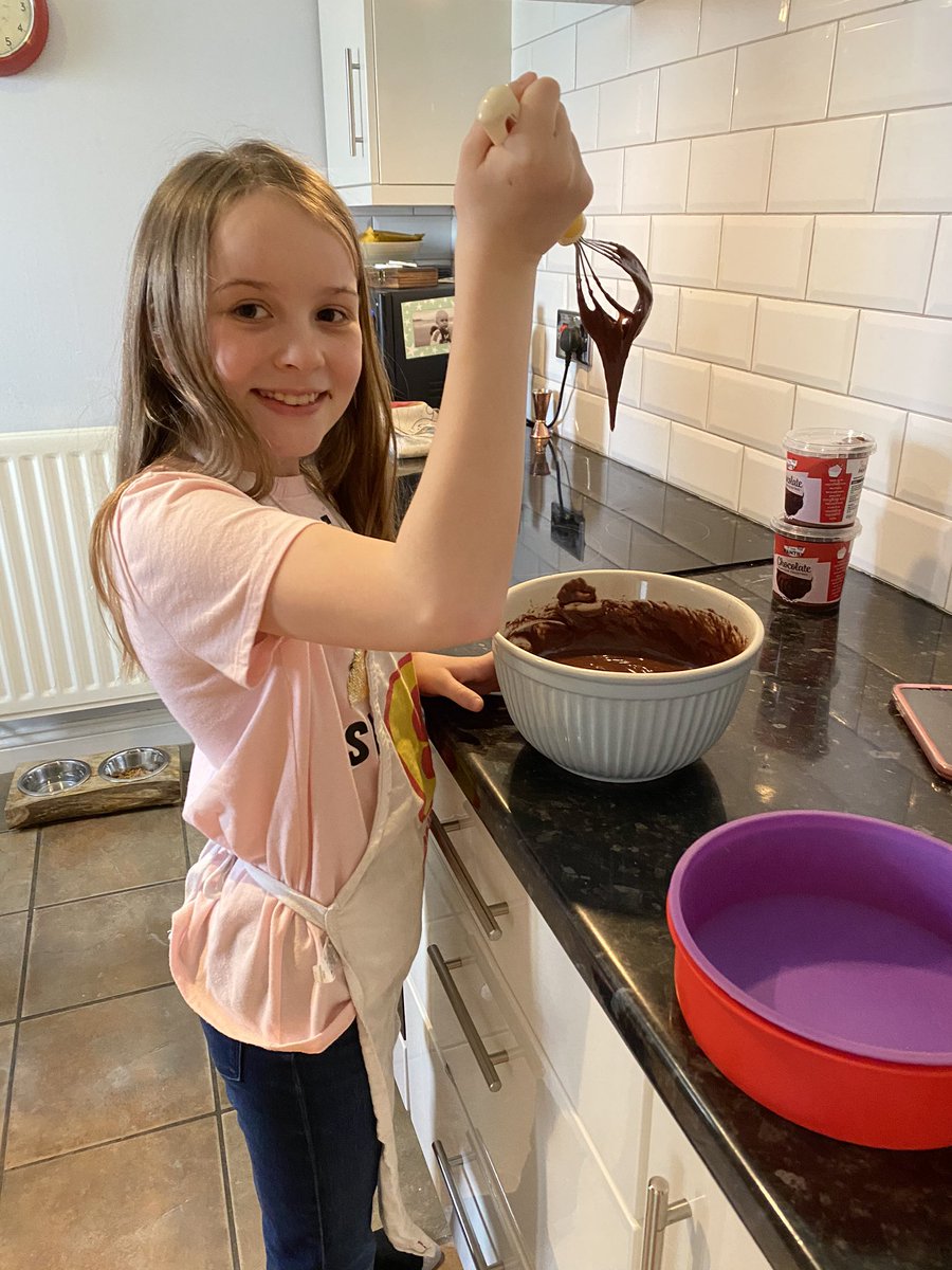 littlenkr's tweet photo. @NorthburnSchool Night shifts done for mammy... home economics for Lola x https://t.co/KGct4mDzNM
