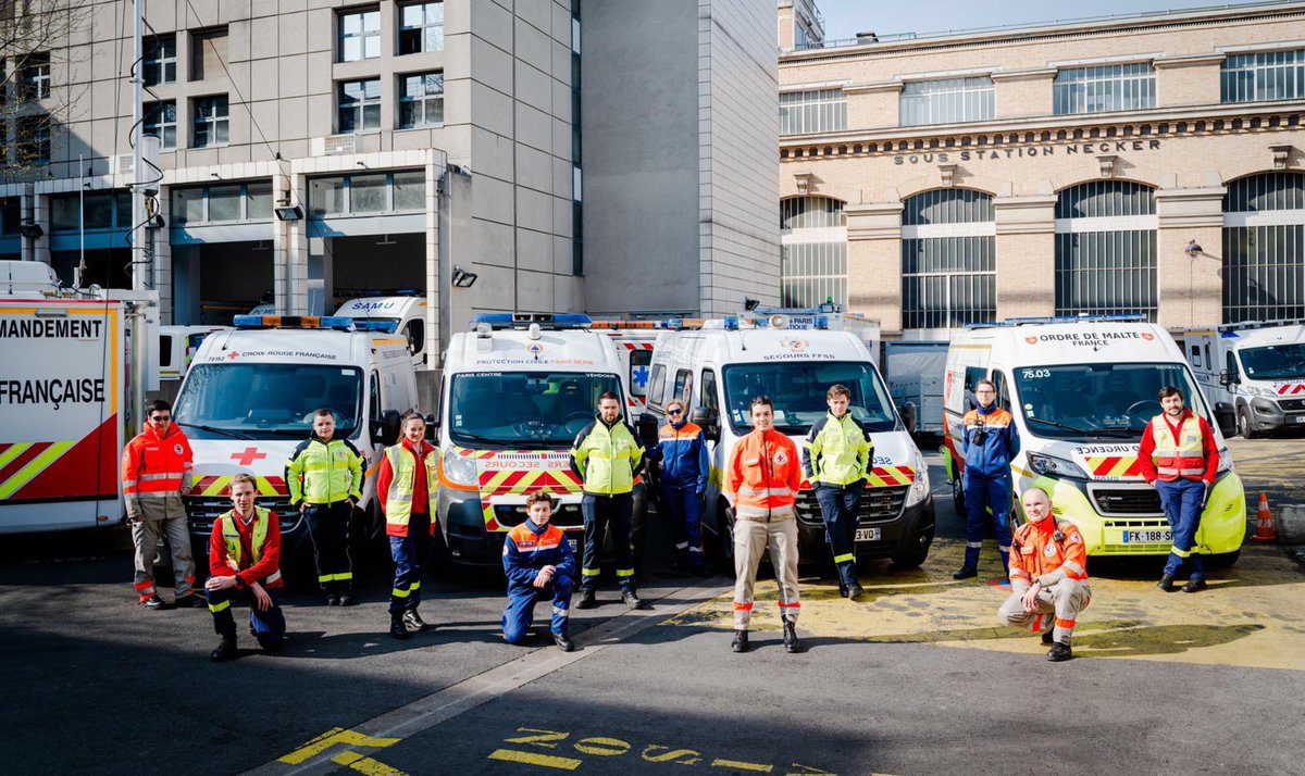 #Unité🙏🏽

Face à la #crisesanitaire actuelle, les associations agréées de sécurité civile s'organisent, ensemble, pour venir en soutien au <a href="/samudeparis/">SAMU de PARIS</a> !
C’est dans l’unité et la solidarité que la <a href="/PCParisSeine/">Protection Civile Paris Seine</a>, la <a href="/FFSSnational/">FFSS National</a>, @Malte_France et la <a href="/CroixRougeParis/">Croix-Rouge à Paris</a>

1/2