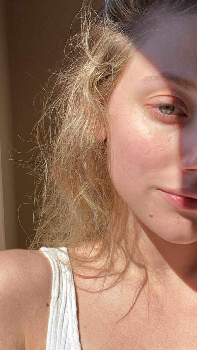 ELIZABETHCXXPER's tweet photo. No make up. ❤ https://t.co/CxO29qB2v8