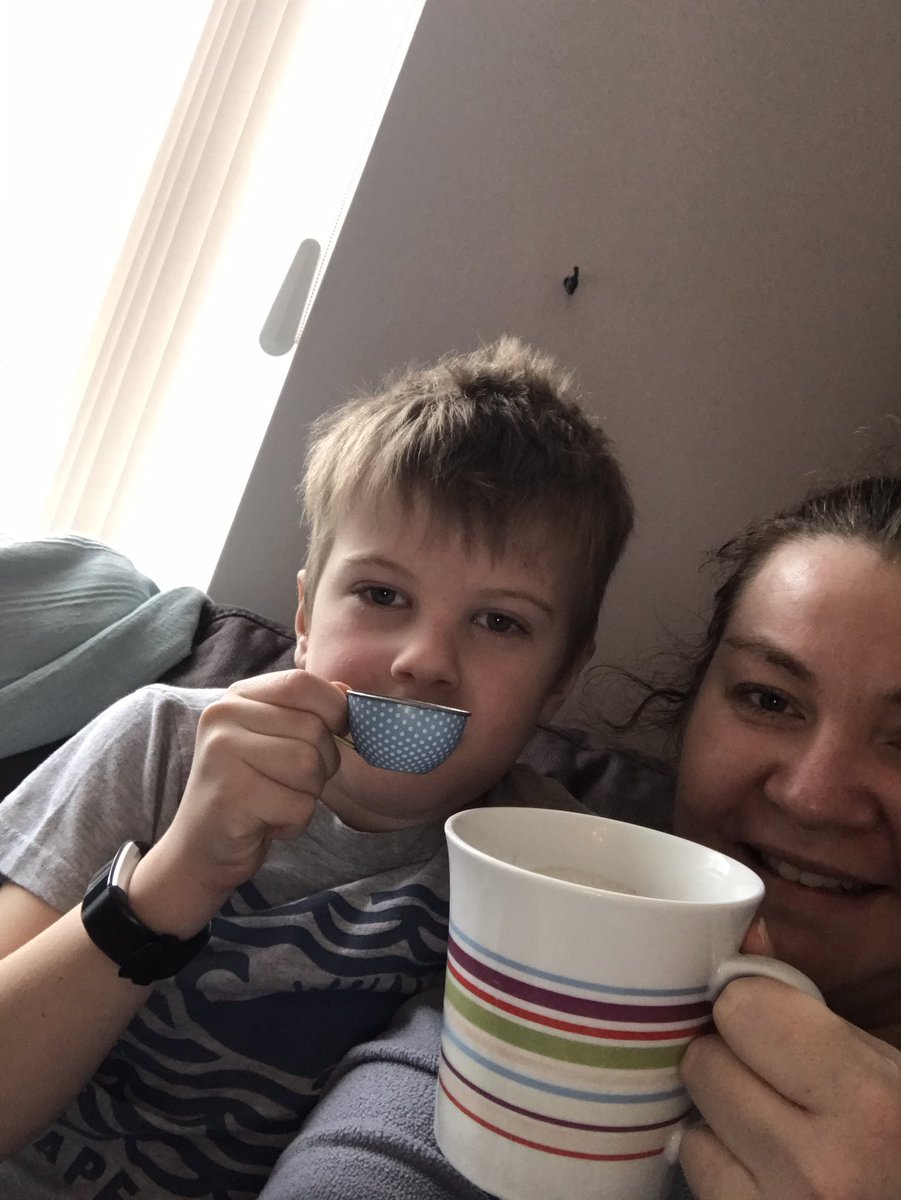 Trakie55's tweet photo. @broxburn_ps #Teaparty https://t.co/YhV4PWjnkc