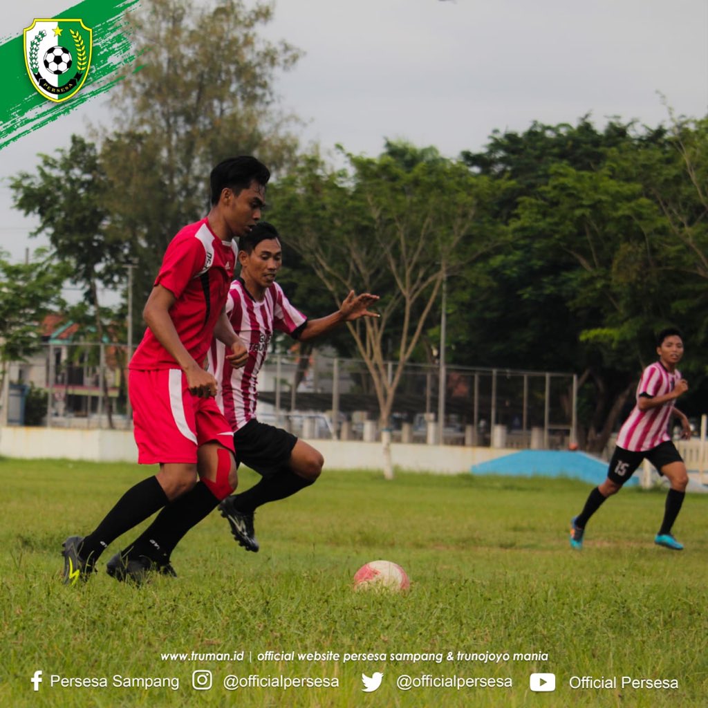 officialpersesa's tweet photo. Dok. Friendly Match Jum'at (27/03/20)
...
#persesaistimewa
#persesasaabiddeh
#salamsatretanan
#laskartrunojoyo
#persesasampang
#sampang
#madura
#liga3
#liga32020 https://t.co/LQNPkcgDwA