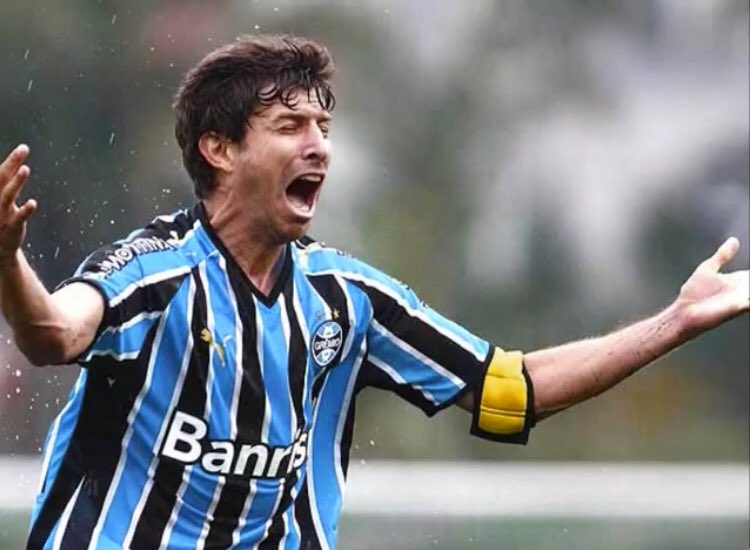 م. حــاتــم 🟡⚫️ tweet media