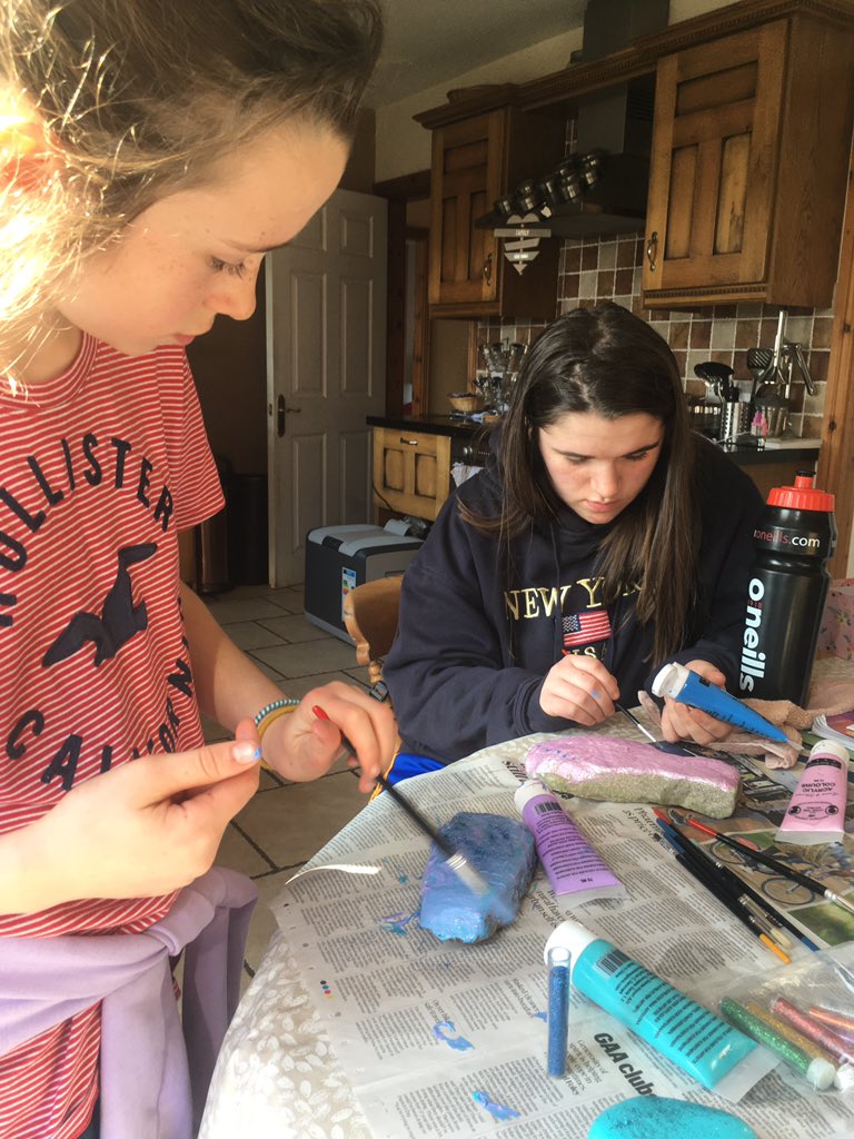 LittlePalmsFS's tweet image. Yesterday on our daily walk we found a beautiful ‘Hope’ stone My girls and I found some beautiful stones to paint. Here’s how they turned out #paintahopestone