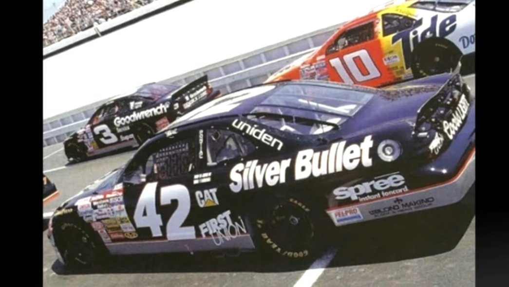 nascarman_rr's tweet photo. At Charlotte in 1996, Kyle Petty got a 5 lap penalty for rough driving. So next week, Sabates had Kyle's car painted like Dale Earnhardt's to say that some drivers get away with rough driving. 🖤

@LASTCARonBROCK and I recap this funny moment on YouTube 👇
https://t.co/YrkqGMkLla https://t.co/eUwyaJf6az
