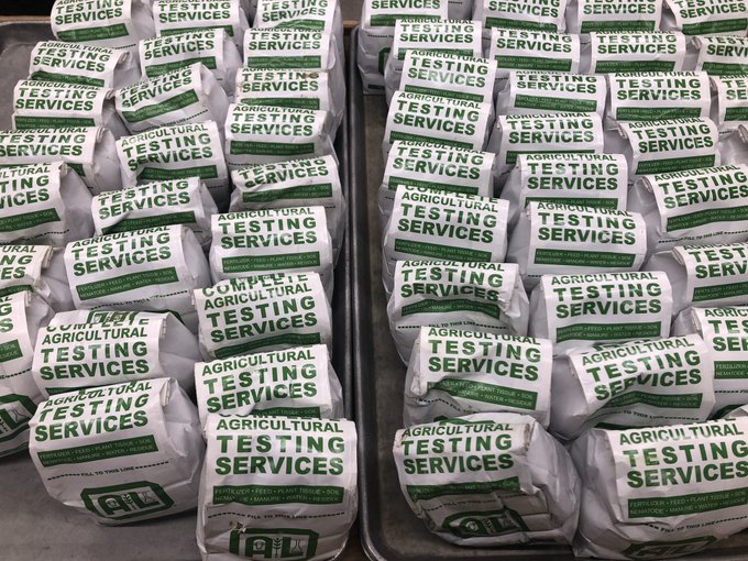 ALCanadaLabs's tweet photo. Lots of soil samples coming into the lab from across the country!
Let's know how everyone is doing out there - share your #soilsampling picture
#sample20 #agtwitter https://t.co/e77nfVuPTN