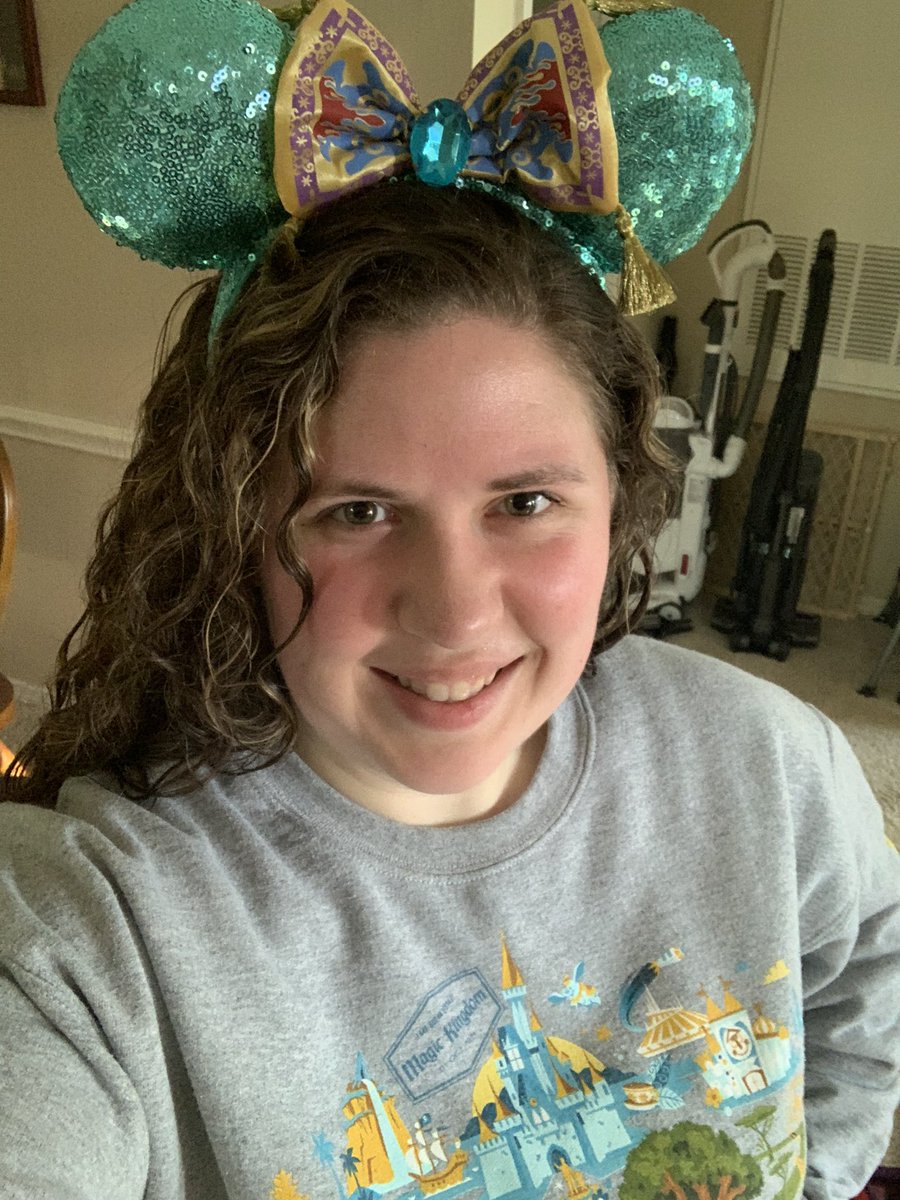 Amy_OliverTech's tweet photo. Most people who know me know I don’t do hats, but I will never pass up an excuse to wear my Minnie ears! Virtual spirit day 5: hat day. #wishiwasatdisney @WaltDisneyWorld @gailbrady508 @Dr_Mihalik @SugarlandES https://t.co/FQsr3UVoFq