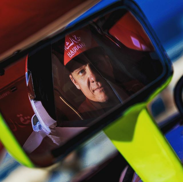Sometines you also have to look behind ... #staysafe #sharjahteam #samiselioteam #sharjahturism #sharjahairport #f1h2o #uim #worldchampion #sharjahmarine #sharjahmarineclub #milwaukeetoolfi #rvstechnology #madcrocmotorsport #seliopba #racing #motorsport #covid_19 #oneaim #f4…