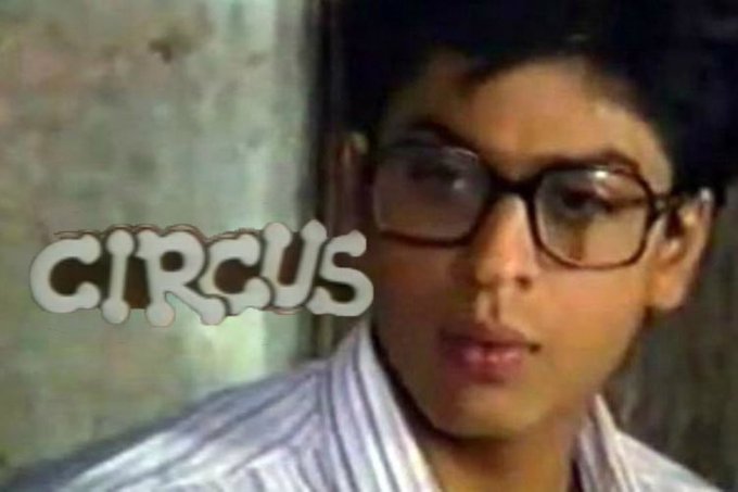 DDNational's tweet photo. Good news for @iamsrk Fans -  
ENJOY #ShahRukhKhan's #Circus - TV Series (1989) - From 28th March at 8 pm on your favourite channel @DDNational 
#StayHome India and enjoy this #Lockdown21 as #IndiaFightsCorona. https://t.co/78prHMJqWp