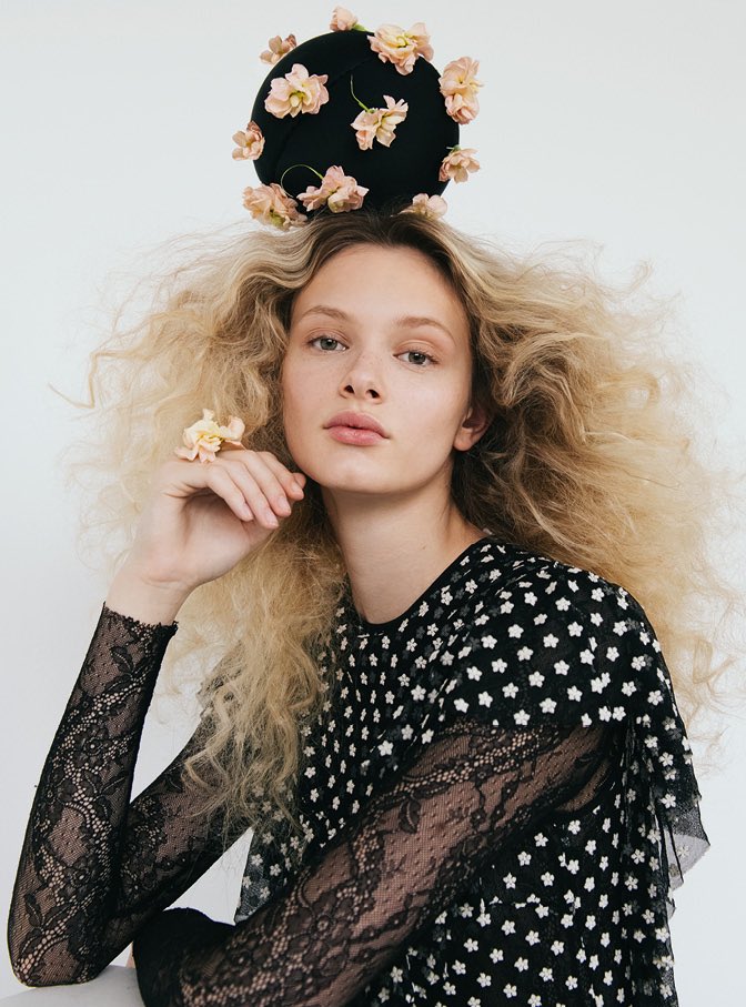 REDValentino's tweet photo. Beautiful editorial on Harper’s Bazaar  CZ with model Johanka Slezakova in #REDValentino Spring 2020 collection shot by Hana Knizova 
#REDNEWSSTAND #REDEDITORIAL https://t.co/VTjJ4N555a