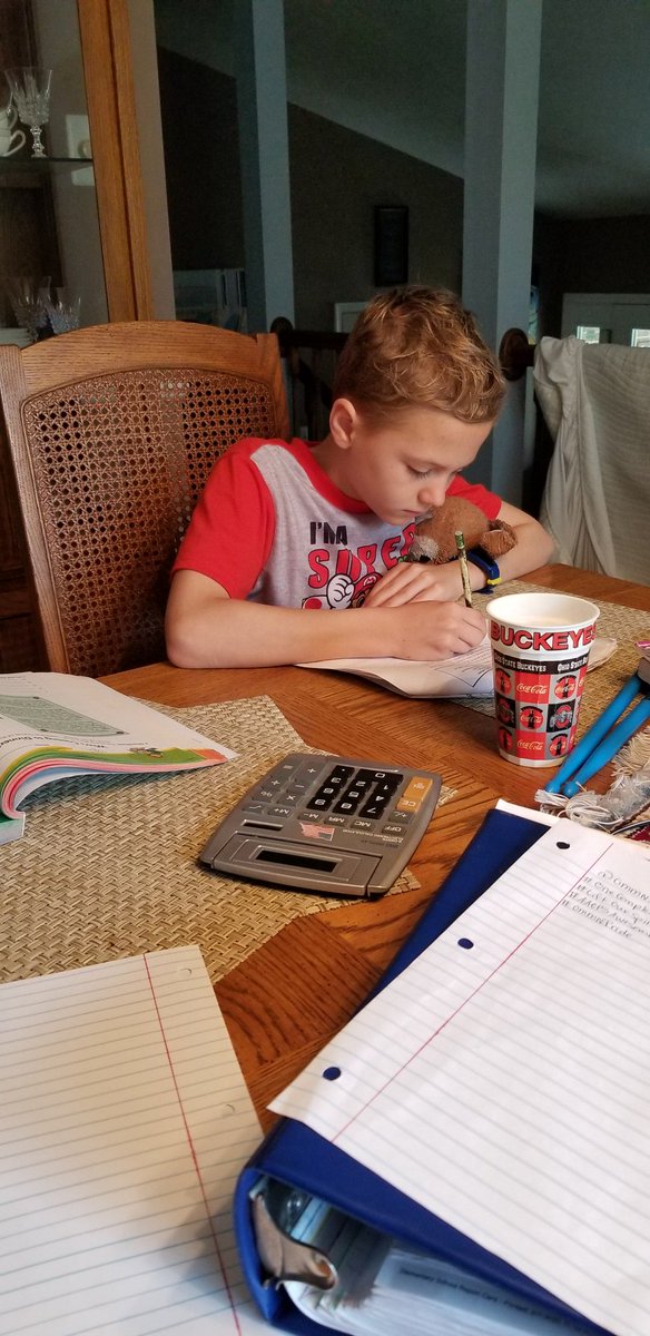 MommaBird420's tweet photo. @OMMNAACPS @ShipChoiceAACPS #OneComplexOneHeart #LiftOurSpiritsWeek #AACPSAwesome #OMMNPride #SCESSharks learning for the 4th grader and online teaching tutorials for the teacher #readyforthistobeover https://t.co/GxJB92JTJj