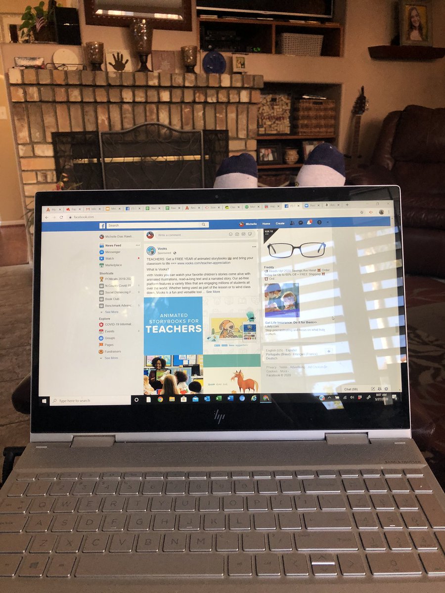 ShelLovesCheese's tweet photo. Just me and my recliner 🤪 https://t.co/TAl5bKQkxx