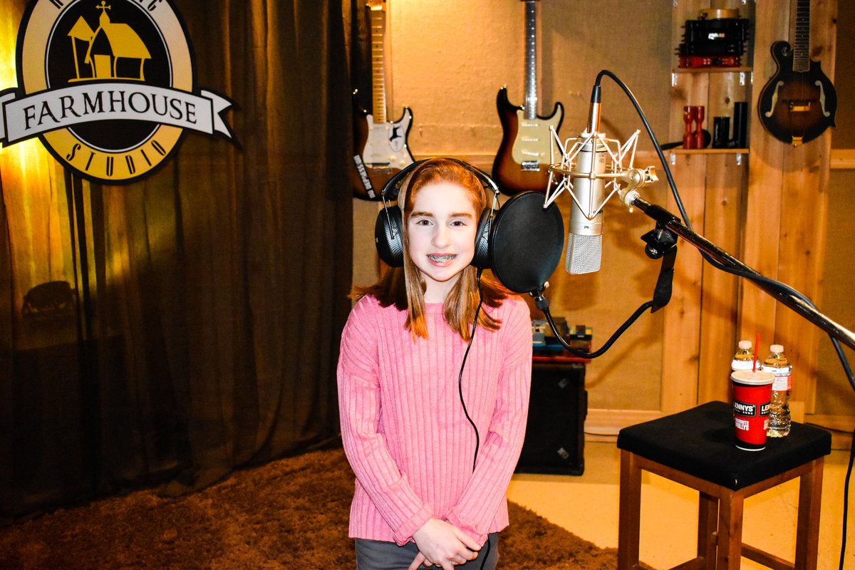 FH_Rec_Studio's tweet photo. We’re getting close to completing Mixing on the new album from the duo #Slowfire ! Over a year ago this young lady made her recording debut. Last night we had the pleasure of mixing that performance. Beautiful job Jane! 
#farmhouse #farmhousestudio #recordingstudio #mixing https://t.co/hvv8PbKEdA