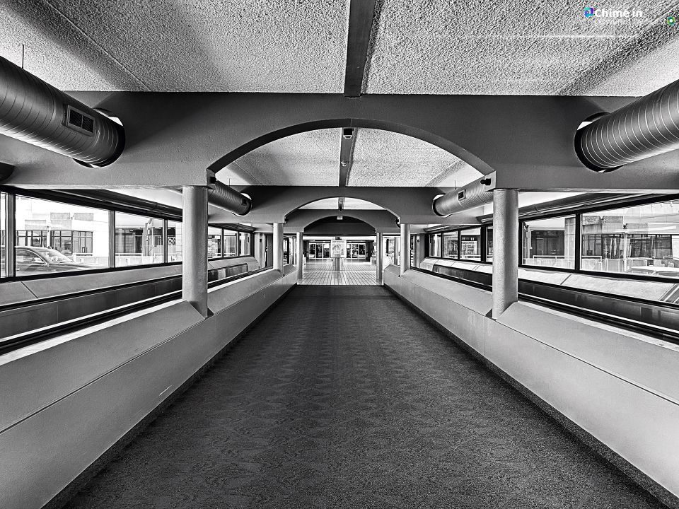 JeffWTOV9's tweet photo. Eerie sight of what is usually a bustling airport in Pittsburgh.  Thanks to Heather Weir for sharing the photos with us via Chime In.  If you have photos or videos you would like to share go to:  https://t.co/7N4kouxkd9 https://t.co/CFCQwfNErW