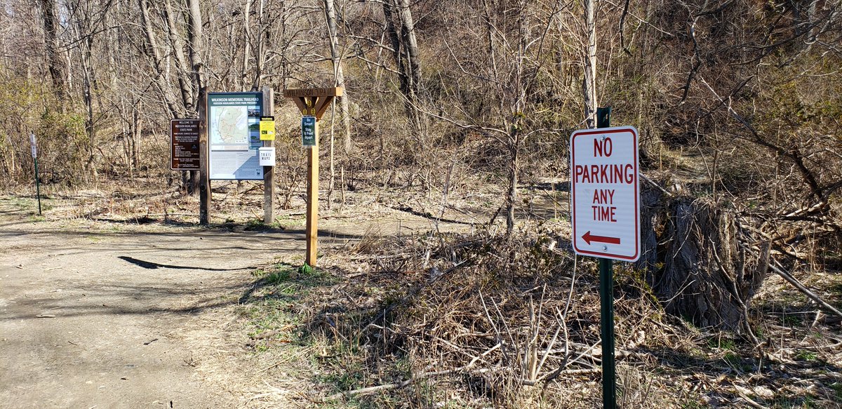 FishkillTownNY's tweet photo. Town Supervisor Ozzy Albra would like to advise Fishkill residents of the following development at the Breakneck Ridge trail heads. The MTA Police have place Jersey barriers at the parking lot on MTA property, and State Parks have placed No Parking signs along the 9-D corridor. https://t.co/s5AsE0wjTA