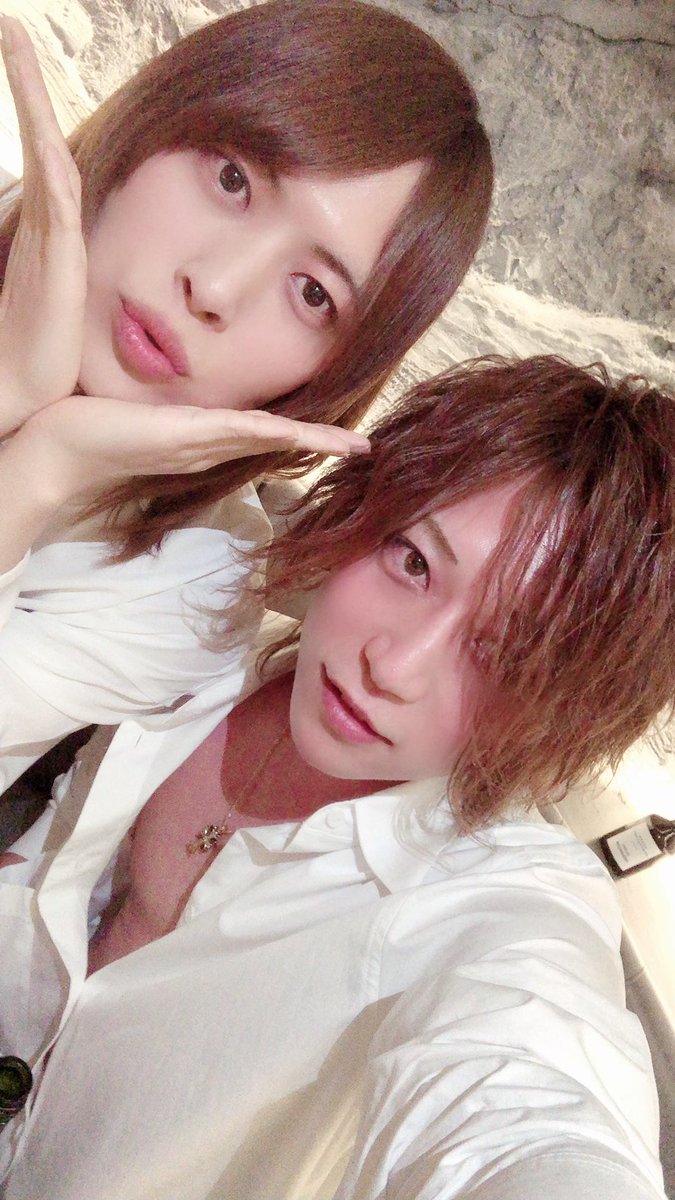 yakkun05's tweet photo. 昨夜、CANDY's HEAVEN代表の、心之♂友也君来てくれました😆
お忙しい中ありがとうございます💦
シャンパンご馳走様です！ https://t.co/cilIQTaV5K
