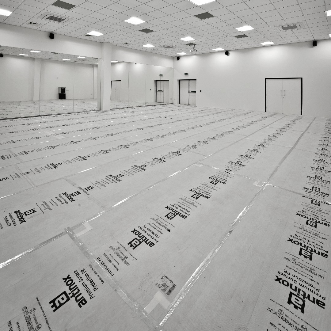 AntinoxProtect's tweet photo. #Antinox is ideal for protecting floors and surfaces within an office #refurb - this image is our flame retardant version! https://t.co/MsF9e16hMl