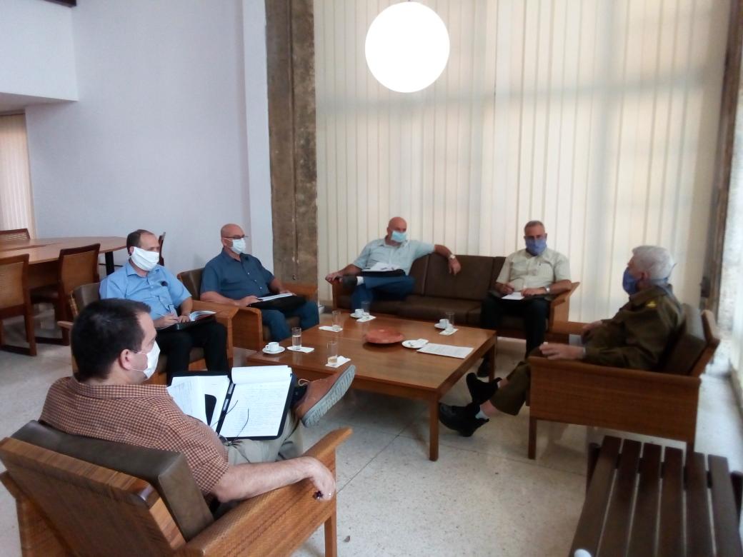 Hoy revisamos con un grupo de ministros y viceministros la preparación de las entidades empresariales para asegurar las prioridades de la economía en el enfrentamiento al Covid 19. La participación organizada de todos los trabajadores en estos planes es la vía para el éxito.