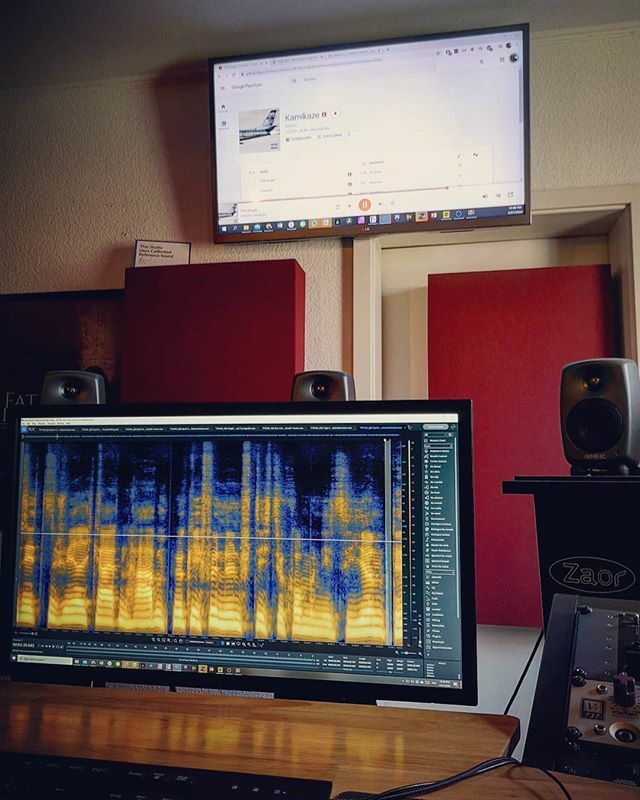 RedboxStudiosde's tweet photo. Editing some audio with Eminem on full blast in the background. How? Sometimes I don't like listening to the audio I'm editing since I can see every information with the spectrogram from #izotoperx - obviously I will listen to it in the end, but it's way… https://t.co/GTU10R2juS https://t.co/nJ7t447VkT
