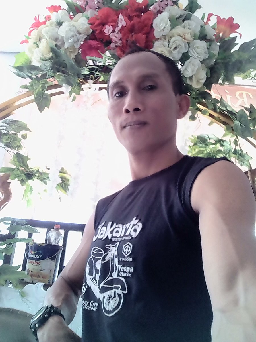 Deksi85508676's tweet photo. @BaliOpank Ak di jember skrng https://t.co/mwEjjiFxNG