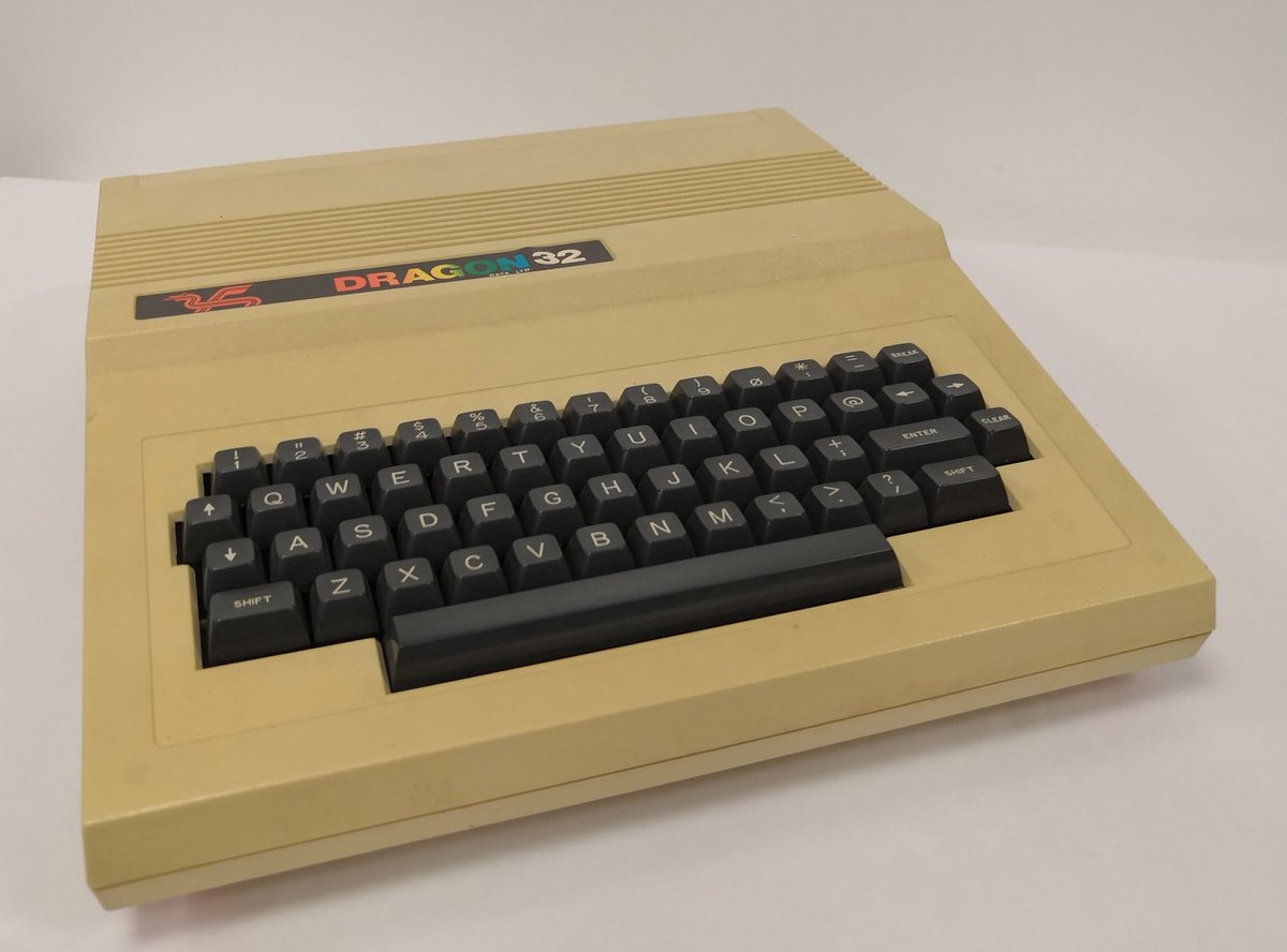 HoCCsu's tweet photo. ByteSize Look: The Dragon 32 was made in Swansea and Port Talbot by Dragon Data from 1982. It had only 32 kilobytes of RAM, but could run the very first programs in the Welsh language. Do you remember the Dragon 32? #ComputerHistory #RetroComputing #WelshLanguage #MuseumFromHome https://t.co/E9H91QuosF