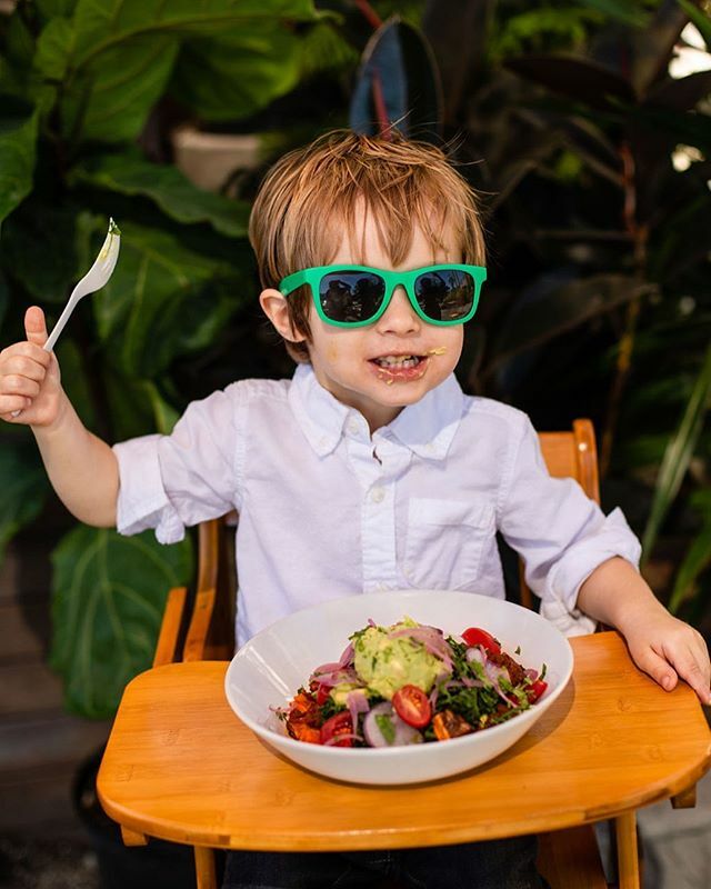 Happy Fri-YAY, friends! Just a reminder that sunnier days are on their way ☀️ In the meantime, we’re here to add a little variety to your daily quarantine foodie lineup 🌱 We’ll be here until 4pm, serving breakfast (all day) &amp; lunch, or grab some curr… ift.tt/3ao6oKh