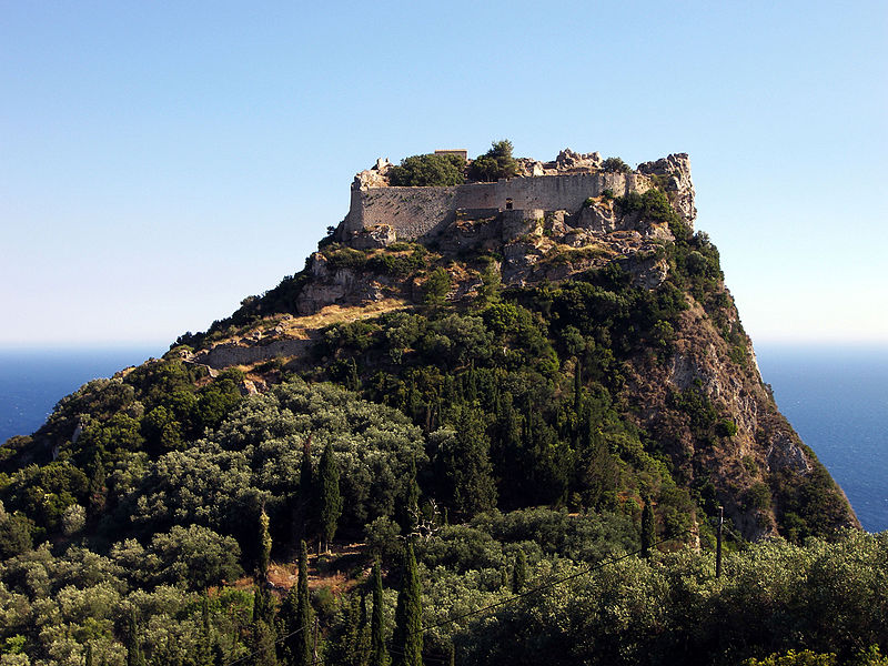 corfuland's tweet photo. Αγγελόκαστρο: ένα από τα πιο σημαντικά κάστρα της Ελλάδας
https://t.co/rAeclEKhCw
#Κέρκυρα #Corfu https://t.co/XkNsZZb4My