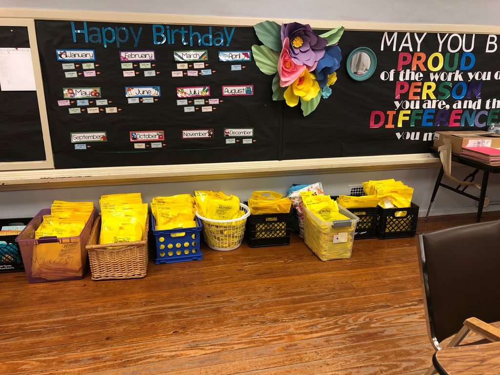 HISDEaglesSoar's tweet photo. FES is ready for material pick up! https://t.co/040zfG7722