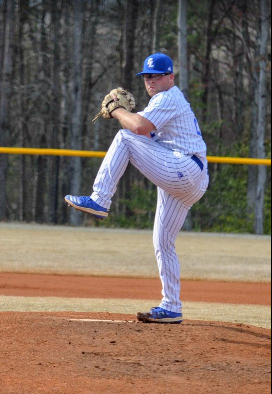 SLCABaseball's tweet image. 🚨MEET THE 🦅TEAM🚨
Next up:

#21 Casey Hagaman
RHP/OF
Guilford College signee @QuakerBSB 
Plans to major in Accounting 
Coaches Report: Selflessness Teammate! Heavy FB that has late arm side run. CB has sharp bite and CH comes out deceptive from arm action

#trenchwork