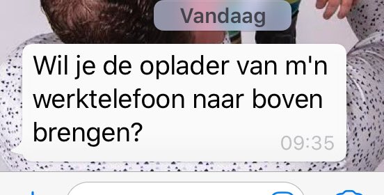 Tony_12j's tweet photo. Vanaf vandaag is ook hier in huis het social distancing doorgevoerd #thuiswerken #kantooropzolder https://t.co/PQgUbPCEJ3