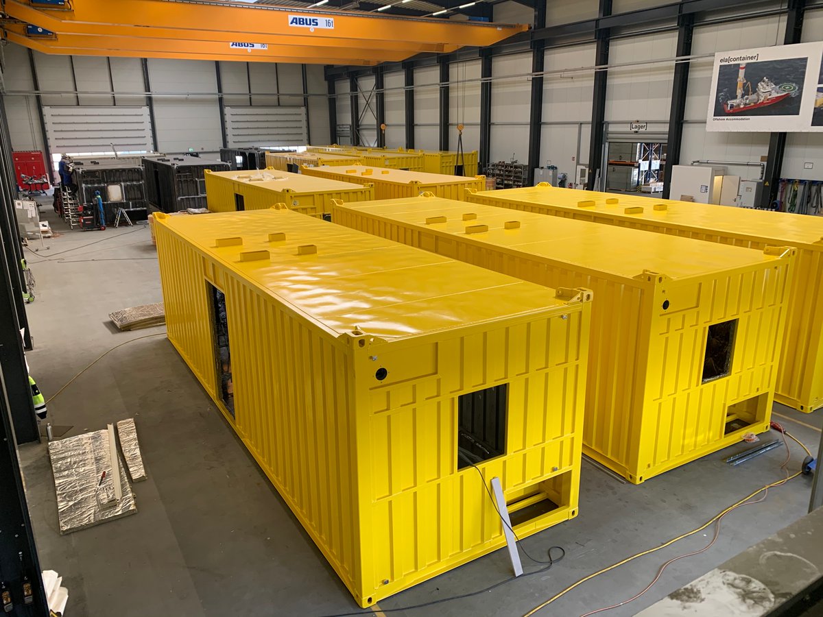 ELAOffshore's tweet photo. Current situation in our facility hall: Some 33 ft Premium Plus containers in the successive stage of production.
#Offshore #containers https://t.co/lBA46gkgYM