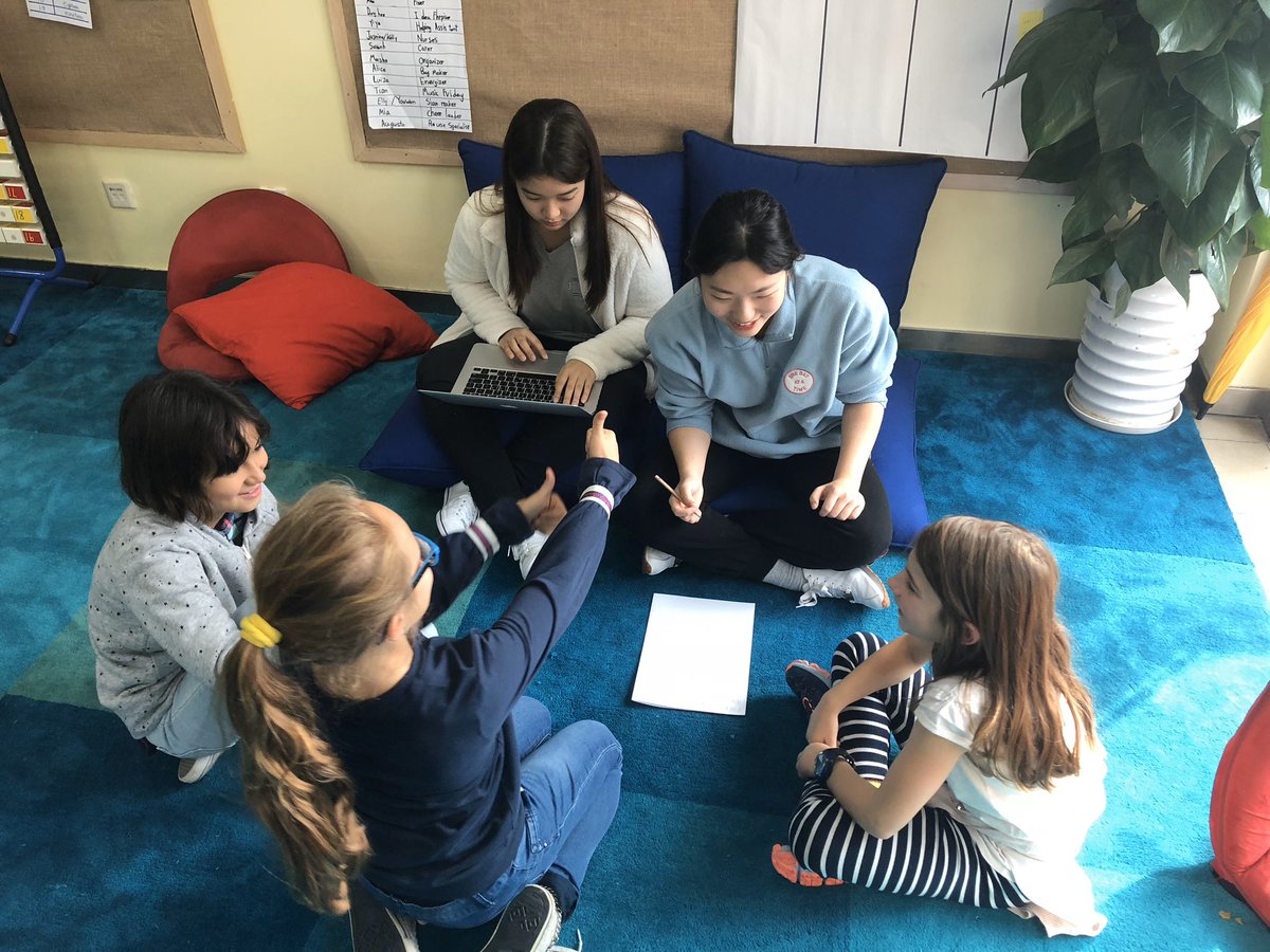 imluizmello's tweet photo. #twitterneversent Grade 10 #MYPBio students collecting Mendelian traits data from #PYP students @NISChina https://t.co/LQm6ApZOX1