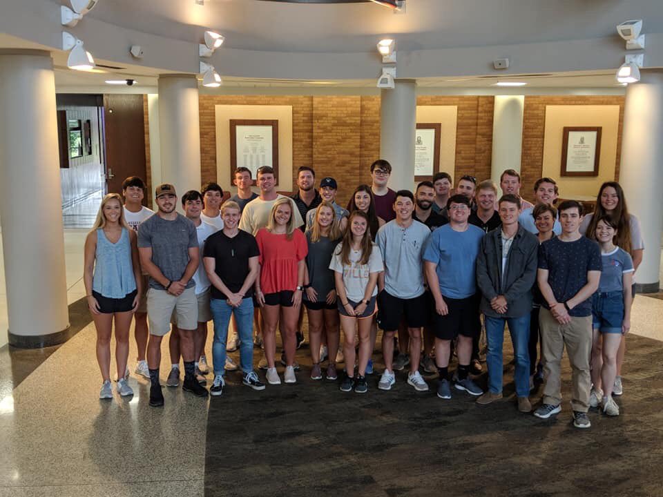 MSStateMBA's tweet photo. Classes may look a little different for the 2020 class right now but, if anyone can handle this transition it’s these guys! #msstatemba #mbastrong https://t.co/GHL7F3MtHN