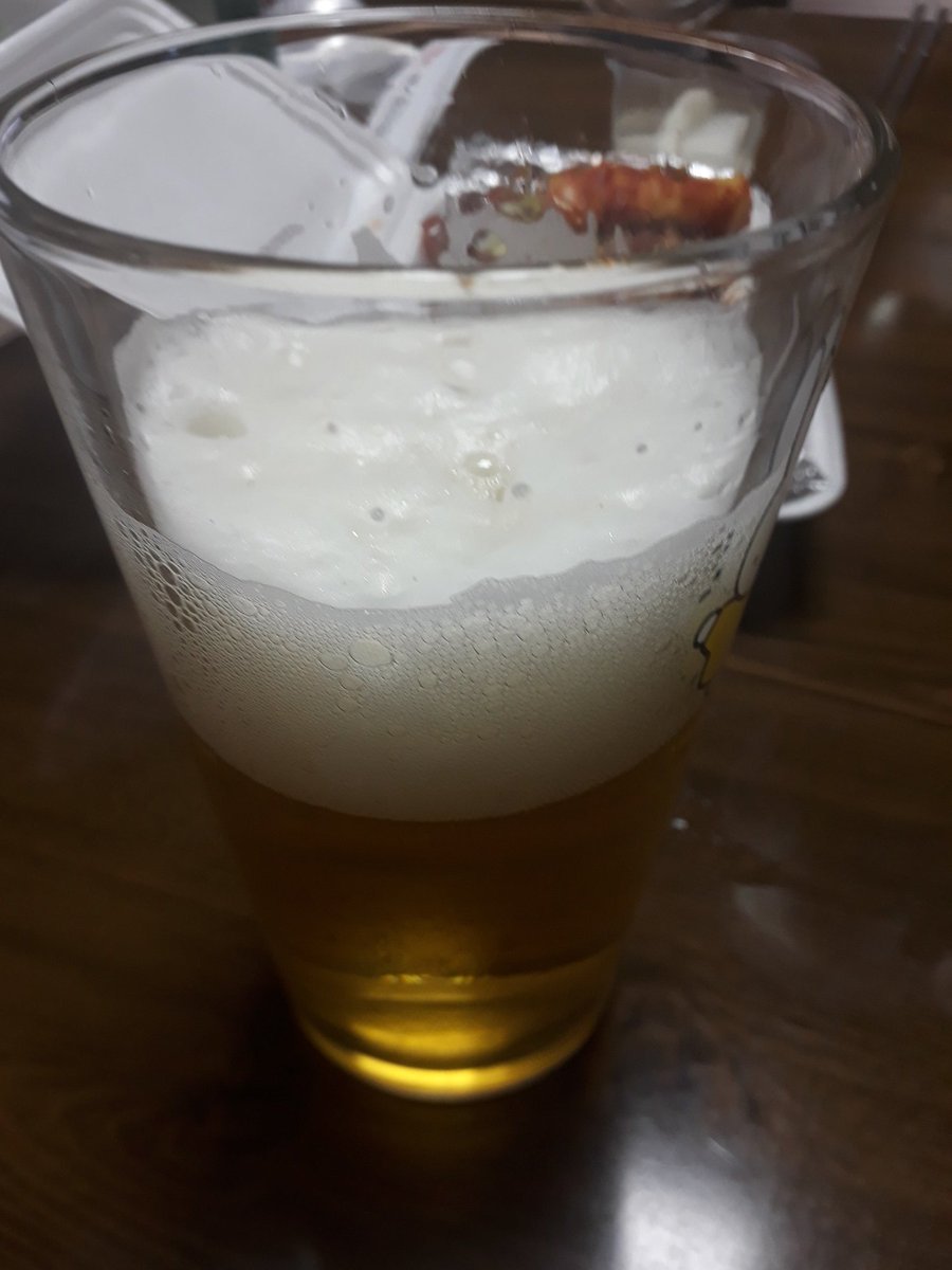 krustymapley3s's tweet photo. 집에서 술마셔도 된다고 허락을 받았다 https://t.co/zMWbOTySmJ
