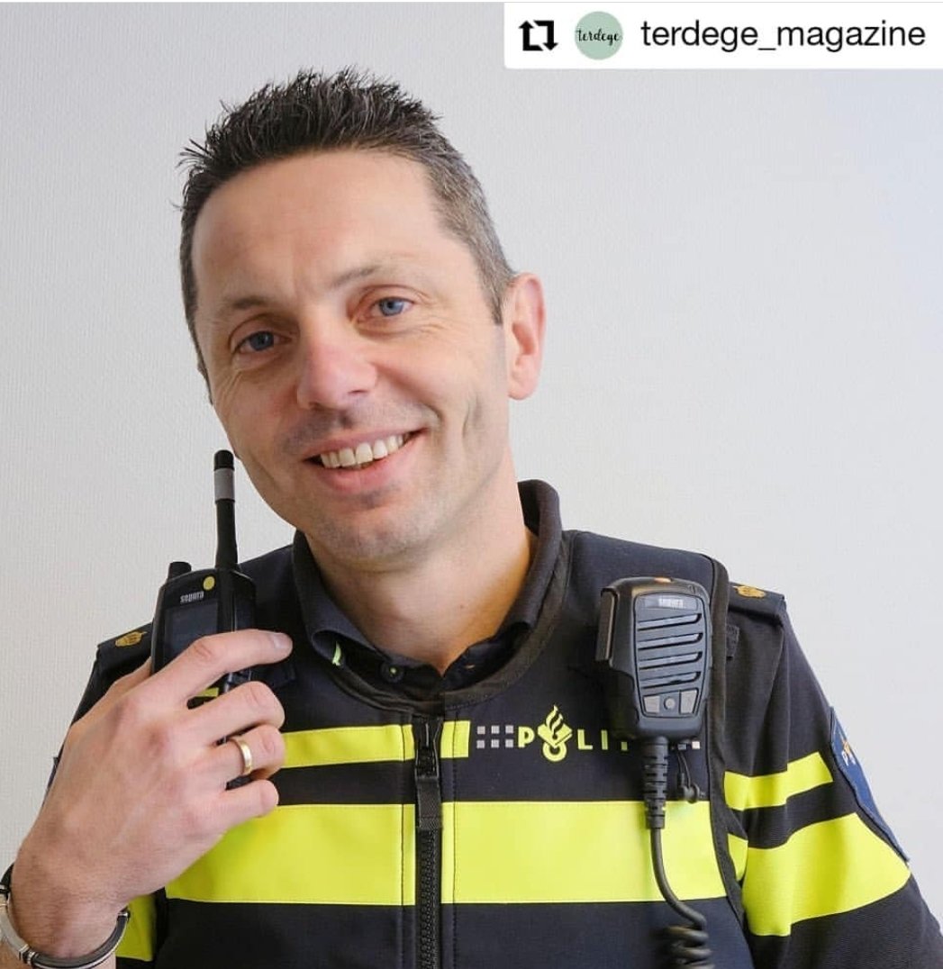 Een column! Van wie? Van mij! Ja, echt! Zie link. 😊👮‍♂️Hoor graag wat je er van vindt! #terdegemagazine #column #politie  terdege.nl/artikelen/nieu…