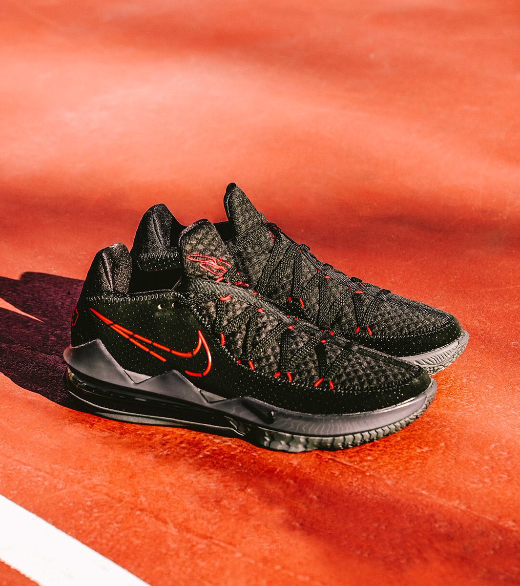 lebron 17 low black university red