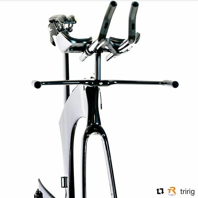 #Repost @tririg #omni #sleek ・・・
It’s easy to forget how SKINNY the Omni really is. I’ll bet you notice that Di2 wire more than the entire seat post. It’s virtually invisible to the wind. TriRig.com/Omni ift.tt/39rDnMt