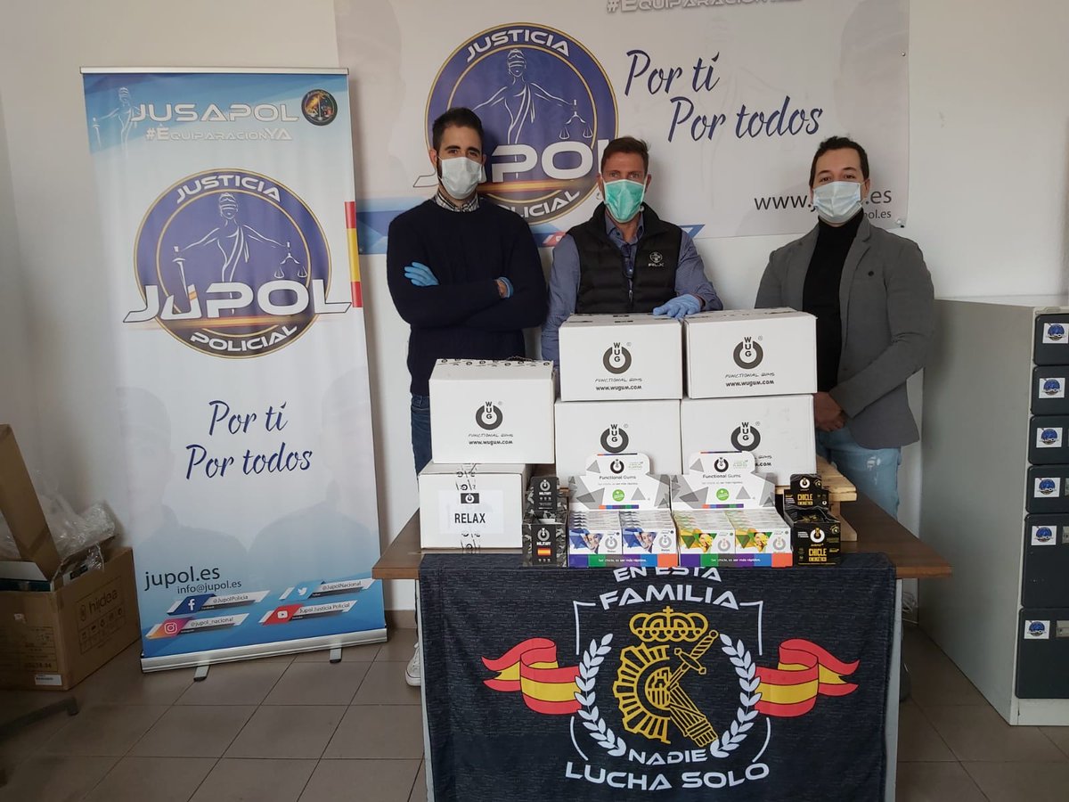 Jupol_Cordoba's tweet photo. Queremos agradecer a la empresa Wug Functional Guns, S.L. la donación de chicles funcionales para las comisarías de Córdoba y Lucena, gracias por colaborar con nosotros en estos momentos @wug_gum @JupolNacional @jusapol @eldiacordoba @cordopolis_es @cordoba https://t.co/SyNBHuMIFk
