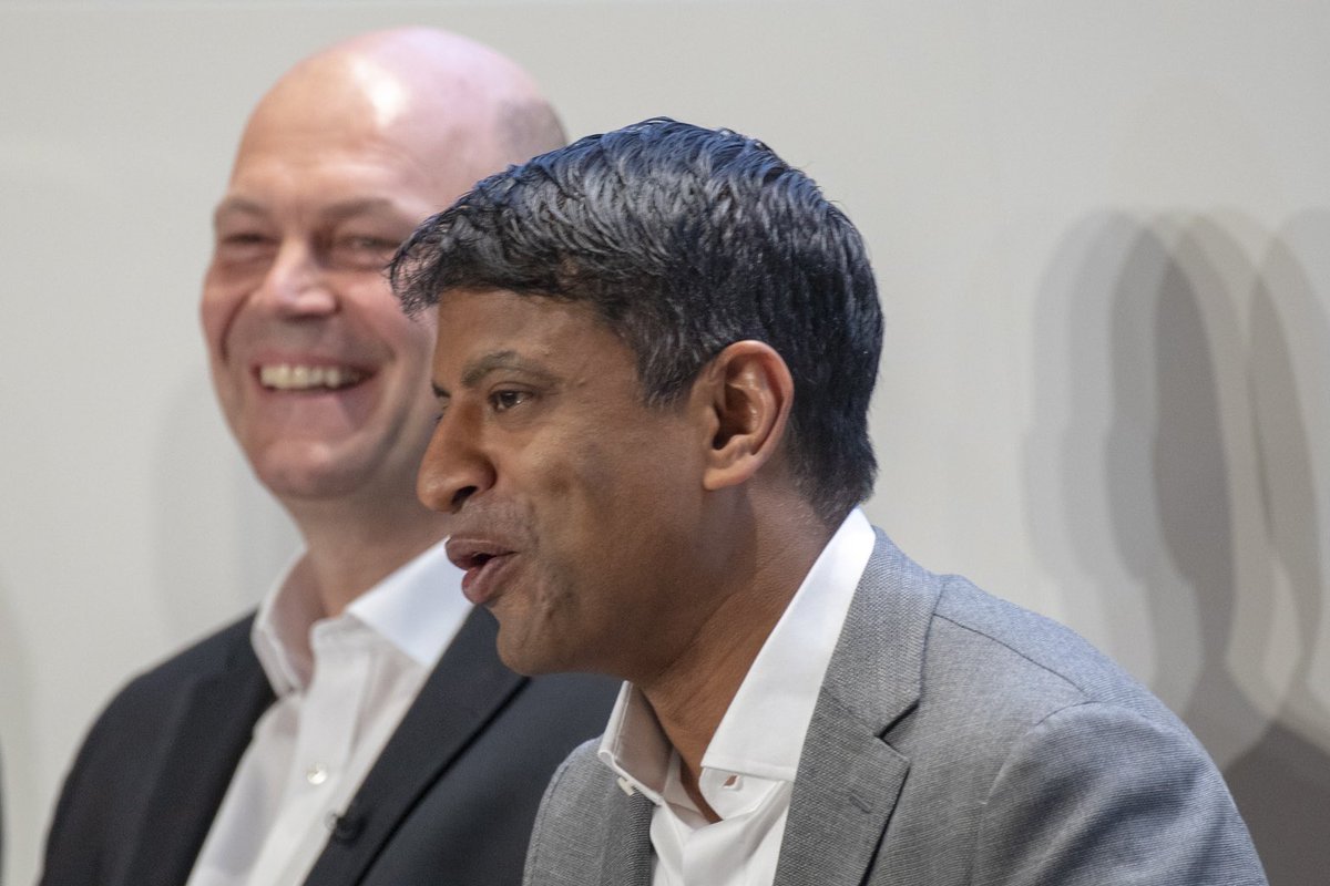 FredericRSimoes's tweet photo. My boss, Harry Kirsch, Novartis Group CFO, just issued a communication, no sorry a 🥊 in the gut: No Novartis affiliate worldwide should even think of accessing relief funds or technical unemployment funds. We are 💪🏻 and are here to help, not to ask #COVID19 government support! https://t.co/yazdH3c4mh