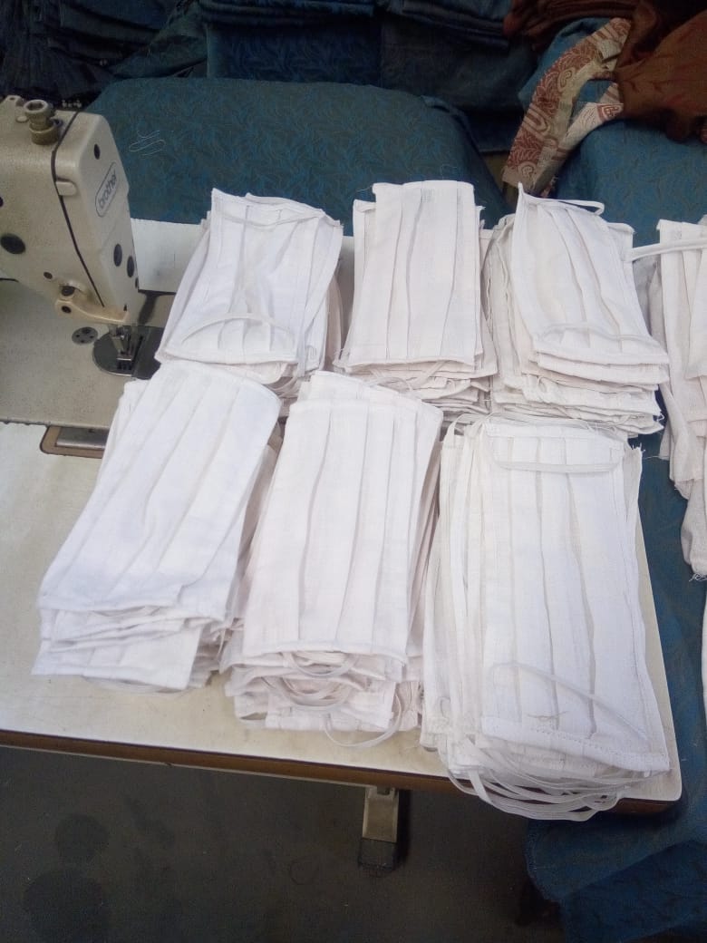 GMSRailway's tweet photo. Carriage &amp; Wagon Workshop, Perambur fabricated 20 cots today.  150 Nos. Of  cotton masks and 45Nos. Of cotton aprons were also stitched and handed over to Medical Dept. of Southern Railway https://t.co/1Co1MX5KwH