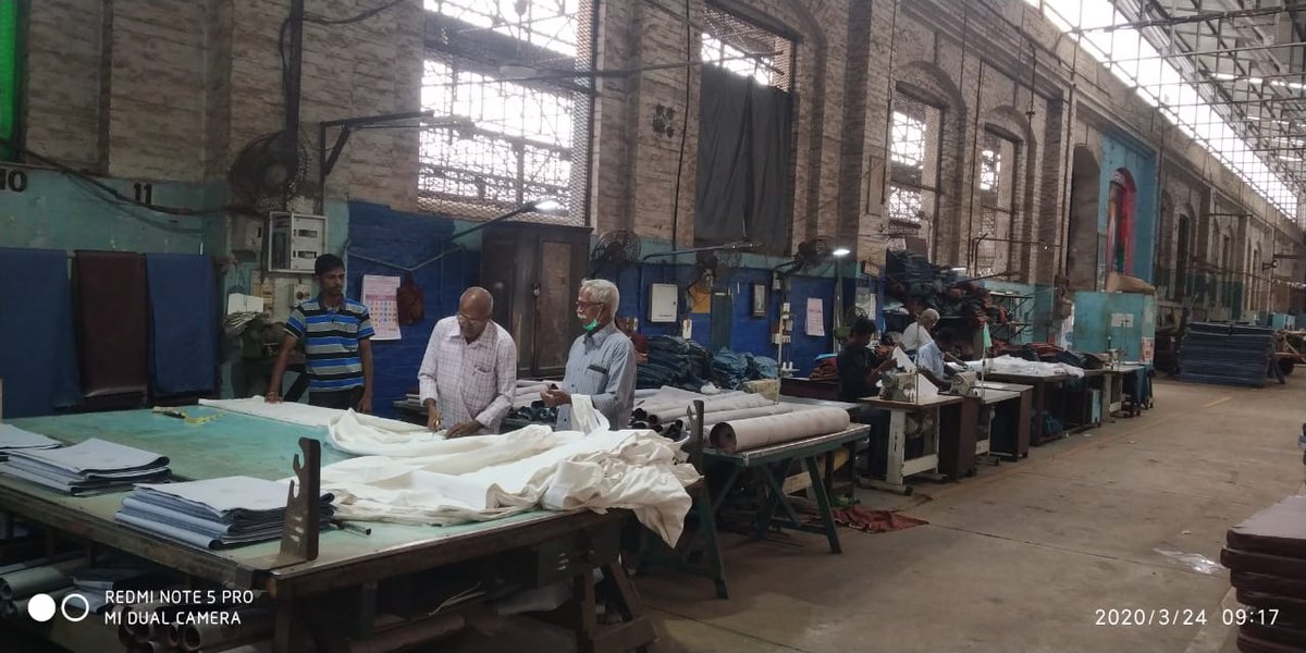 GMSRailway's tweet photo. Carriage &amp; Wagon Workshop, Perambur fabricated 20 cots today.  150 Nos. Of  cotton masks and 45Nos. Of cotton aprons were also stitched and handed over to Medical Dept. of Southern Railway https://t.co/1Co1MX5KwH