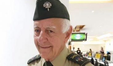 CanalTRArd's tweet photo. Falleció este viernes el coronel Kalil Hache Malkun, presidente del Consejo Directivo del Circulo Deportivo de las Fuerzas Armadas y la Policía Nacional, y quien estuvo afectado por coronavirus. #KalilHache #coronavirus #coronavirusRD #TRANoticias https://t.co/BVpQBPIyBP