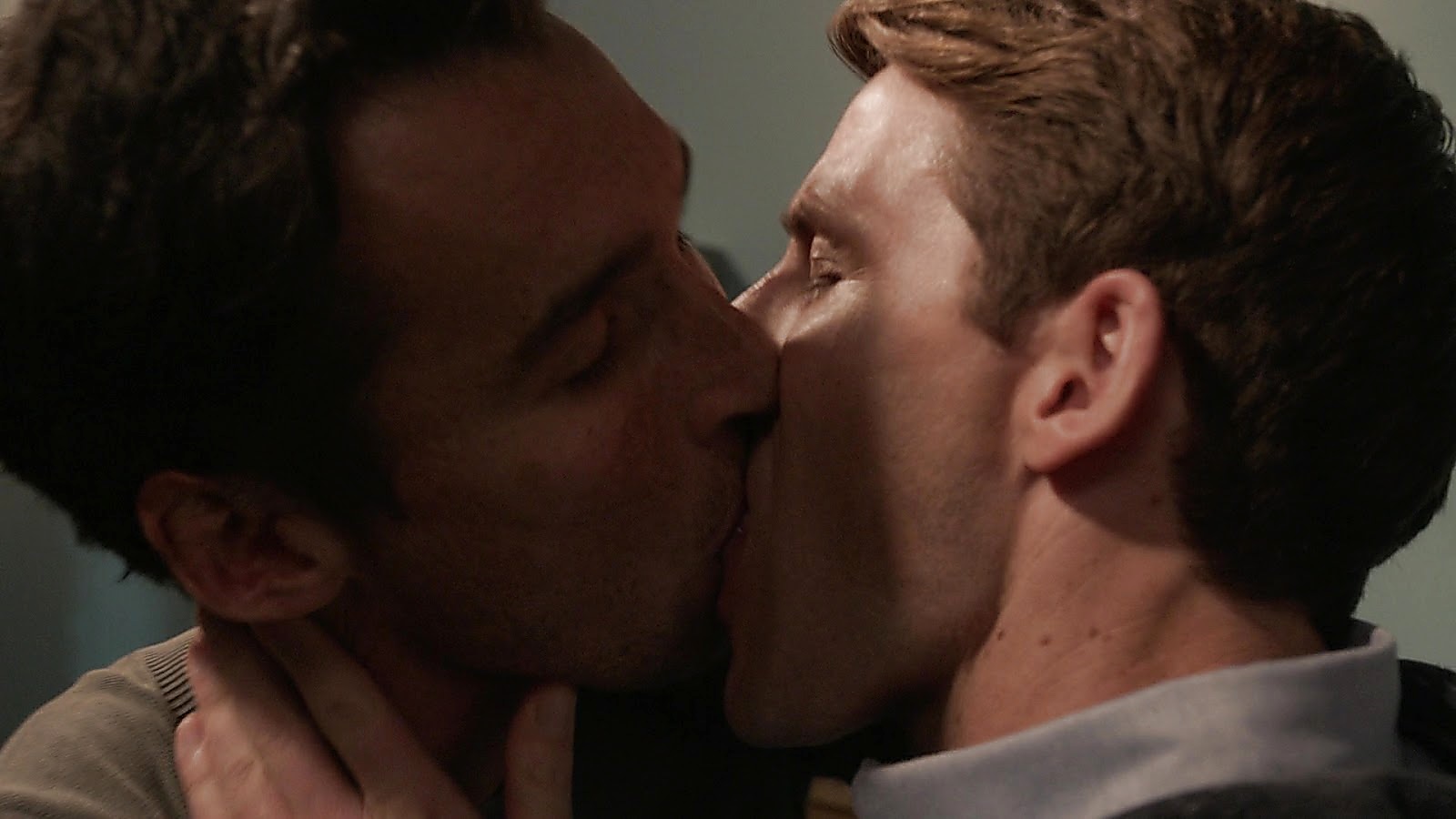 “Jay Hayden &amp; Lachlan Buchanan: Scena Gay in Station 19 S03E10 ...