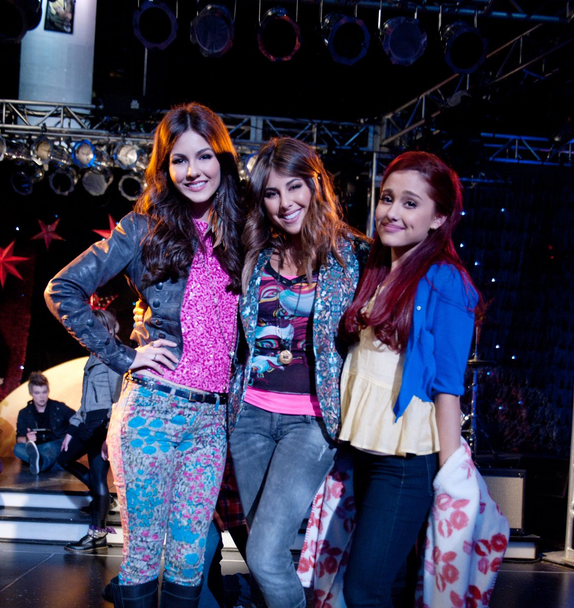 PopCrave's tweet photo. Ariana Grande, Daniella Monet, and Victoria Justice shared emotional Instagram posts to mark the 10-year anniversary of #Victorious. ❤️ https://t.co/GQcIMmsVAg