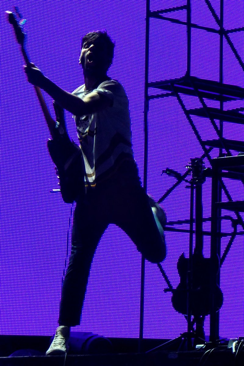 pezisdead's tweet image. @Liv_October not sure if I ever shared this photo with you❤️🤟
#charliebarnes
#bastille