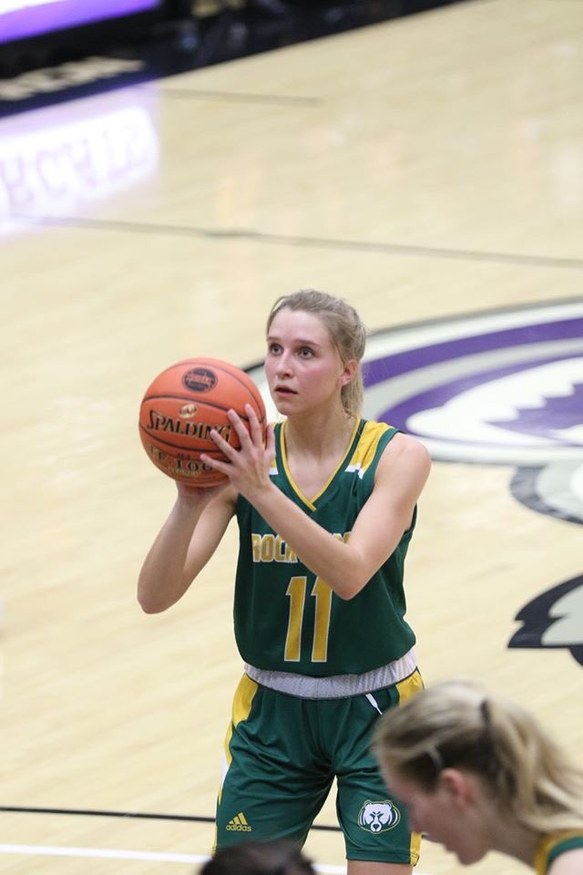 RockBridgeGBK's tweet photo. Happy Birthday to junior @maryprimus_ !!! Mary never has a bad day. Just smiles and knocks down dagger 3s!! We hope you have a great day, Mary!!🎂🎉💚💛🏀 (photo credit A. Mackley) https://t.co/enQAWf3cUi