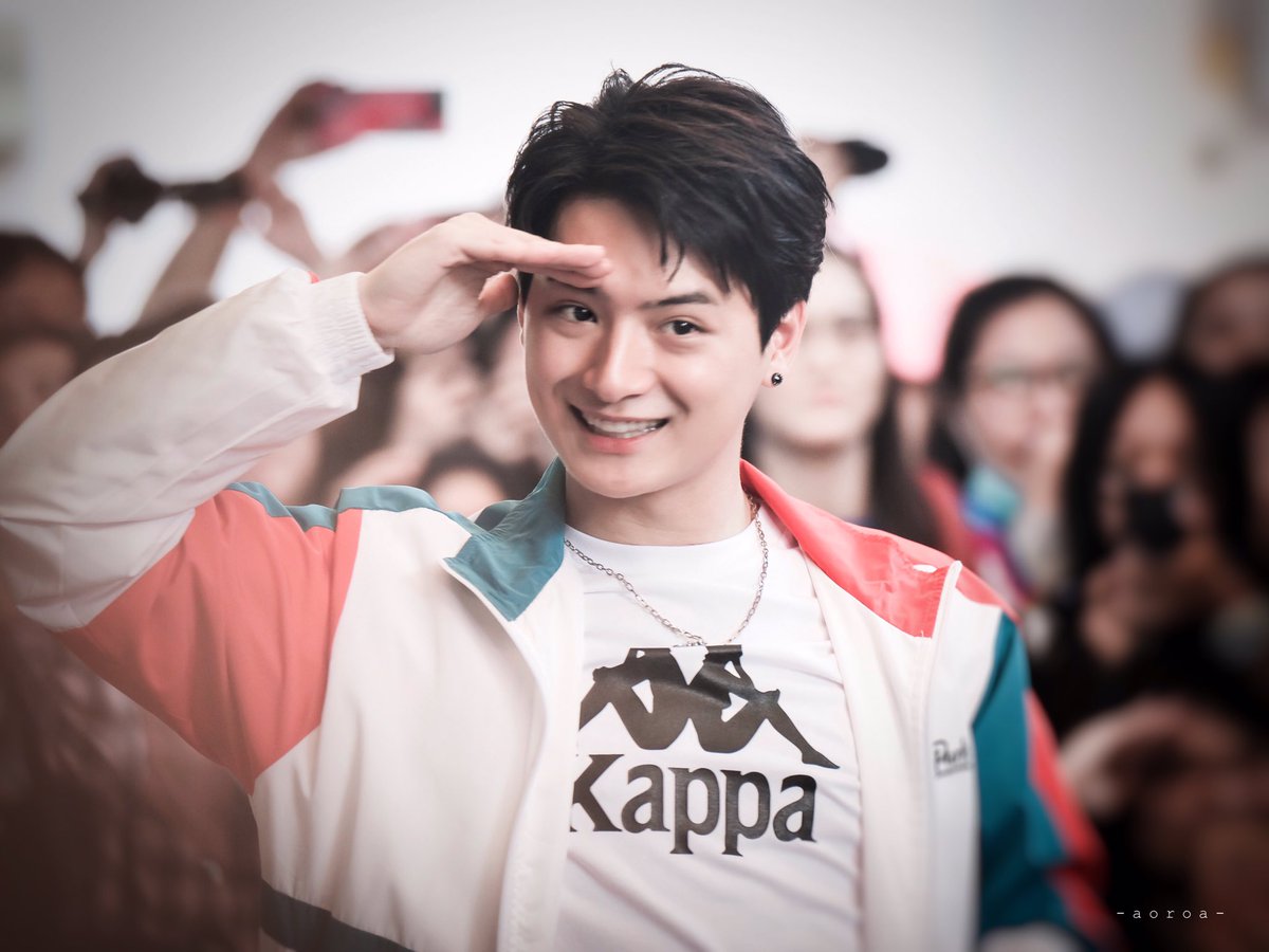 #Top3รูปคุณพีที่ชอบ เสนอตอน ผบ.กับท่าประจำด้อม #KristPerawat