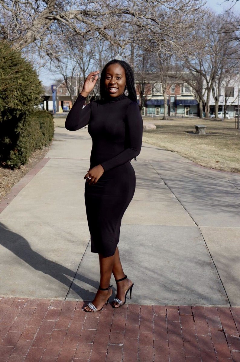 oluwabera's tweet photo. Tanzanian men, y’all did your thing but imma need all my Tanzanian Queens to remind y’all one more time. Can’t be the only ones stepping on these necks 🙃

Drop your pics &amp; snatch them edges and wigs ladies.

A thread 👇🏾 https://t.co/ZIMDvlaztM