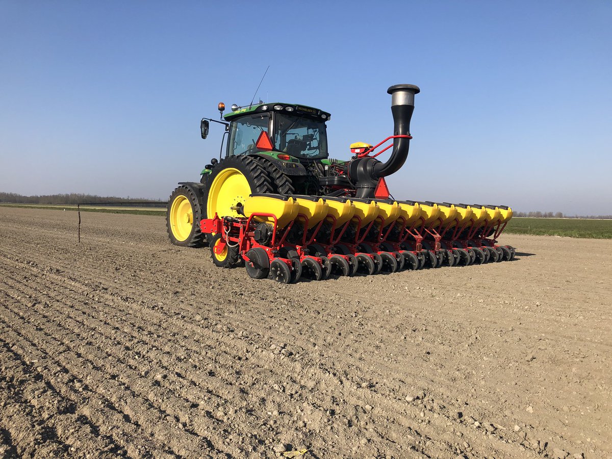 De kop is er af! #suikerbieten #oogst2020 <a href="/MechielsenBV/">Mechielsen Oldehove</a>