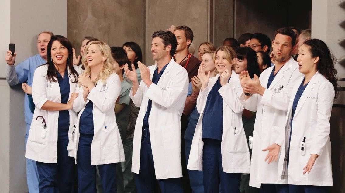 tinicupid_'s tweet photo. Un día como hoy, hace 15 años, llegaba Grey’s Anatomy para hacernos reír, llorar y enojar de un momento al otro; pero más que nada a hacernos felices. https://t.co/mmbVHEZbWr