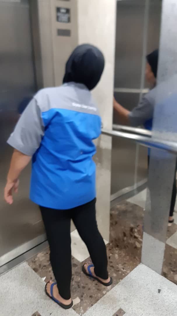 Very proud of the <a href="/UoNMalaysia/">University of Nottingham Malaysia</a>'s Cleaning and Security colleagues, who are working hard to keep the campus safe and clean whilst it is closed due to the Restricted Movement Order.